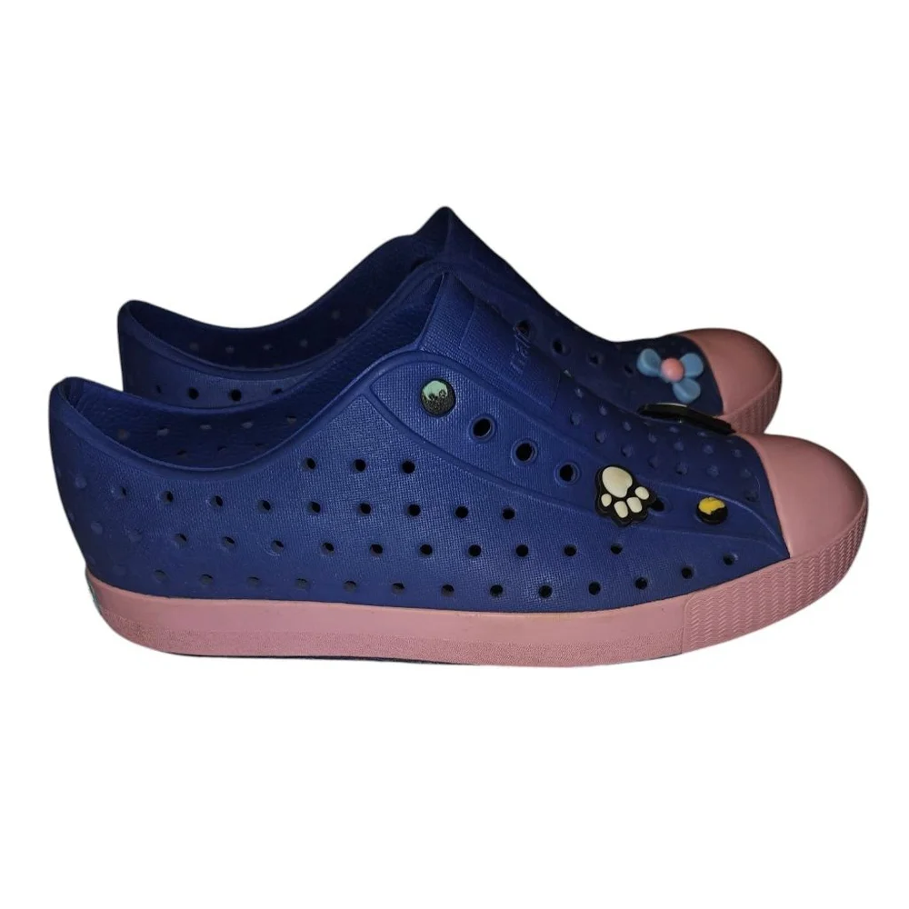 Native Jeffersons Shoes Girl's size J3